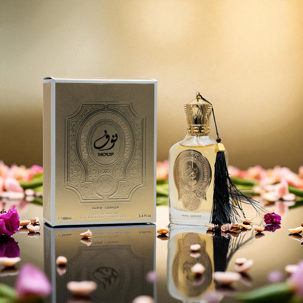 Perfume Arabe Luxury Essence con sus siguientes ingredientes y notas: FAMILIA OLFATIVA: Especiada, Citrica, Aromatica, Amaderada
NOTAS DE SALIDA: Azafrán, Piña
NOTAS DE CORAZÓN: Jazmín, Bálsamo de Abeto
NOTAS DE FONDO: Madera de Oud, Madera de Cedro, Ámbar