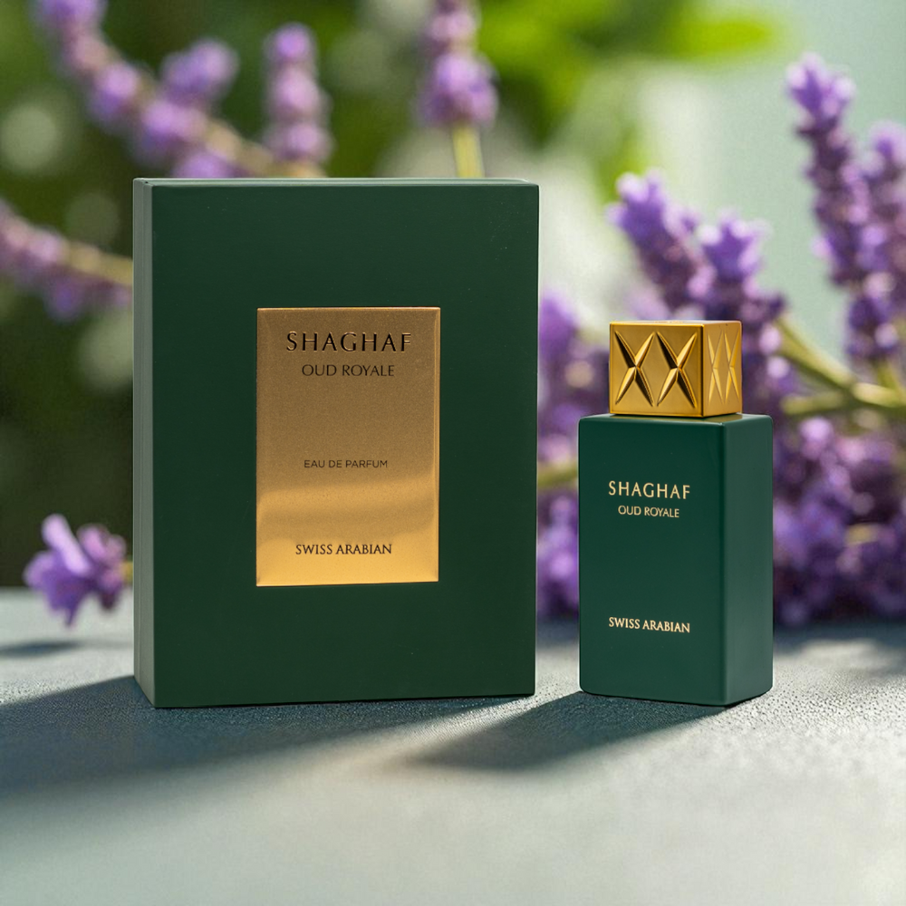 Perfume Arabe Luxury Essence con sus siguientes ingredientes y notas: FAMILIA OLFATIVA: Aromatica, Especiada
NOTAS DE SALIDA: Azafrán, Lavanda
NOTAS DE CORAZÓN: Oud, Nuez moscada
NOTAS DE FONDO: Almizcle, Pachulí